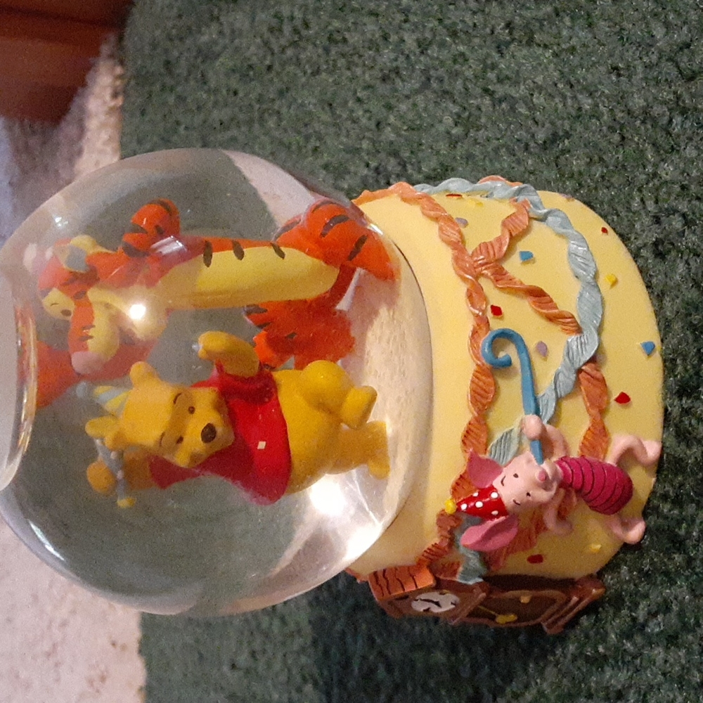 *January* Disney glitter globe, 4" tall